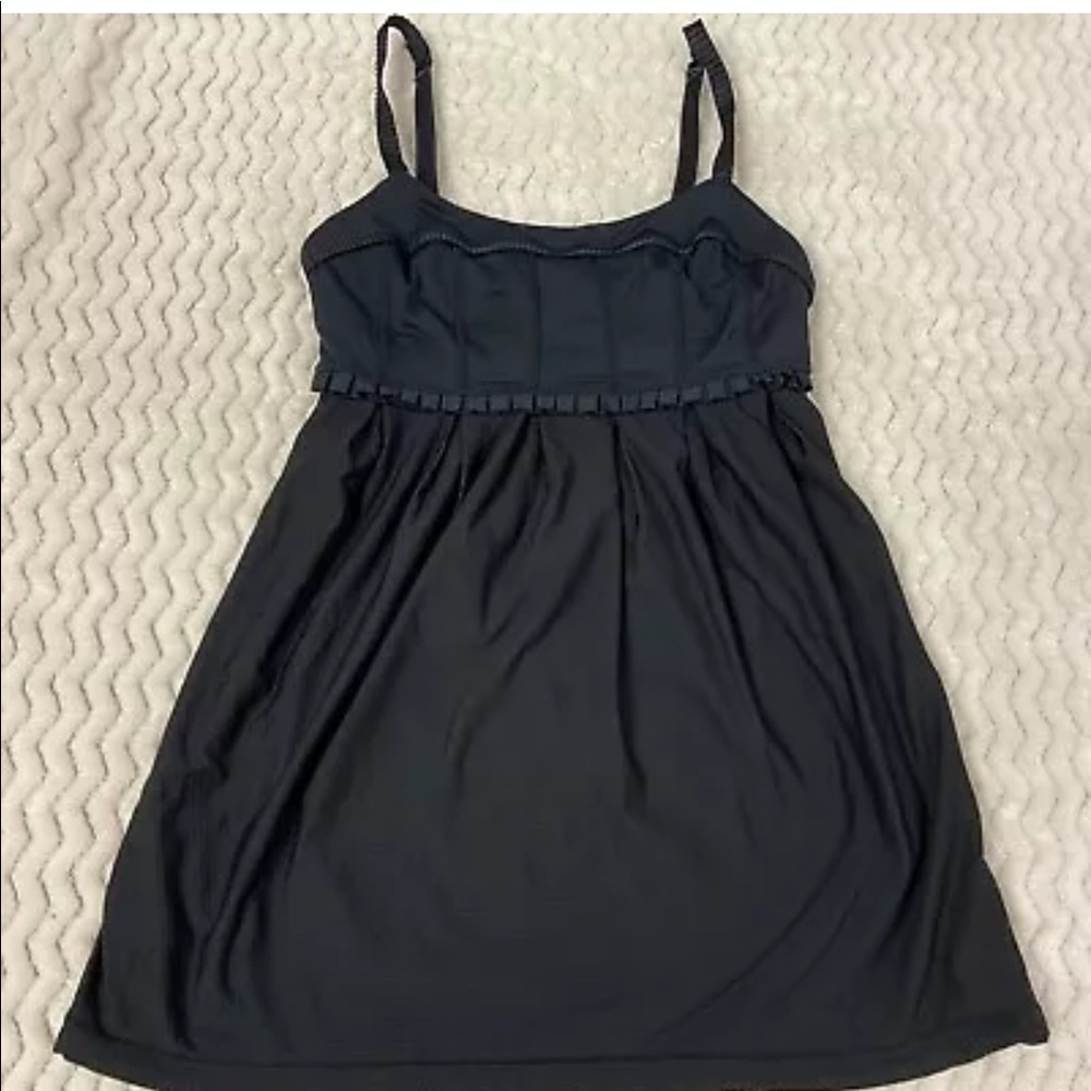 Lululemon Yoga Black Pritti Ruffle Tank Top Size 2